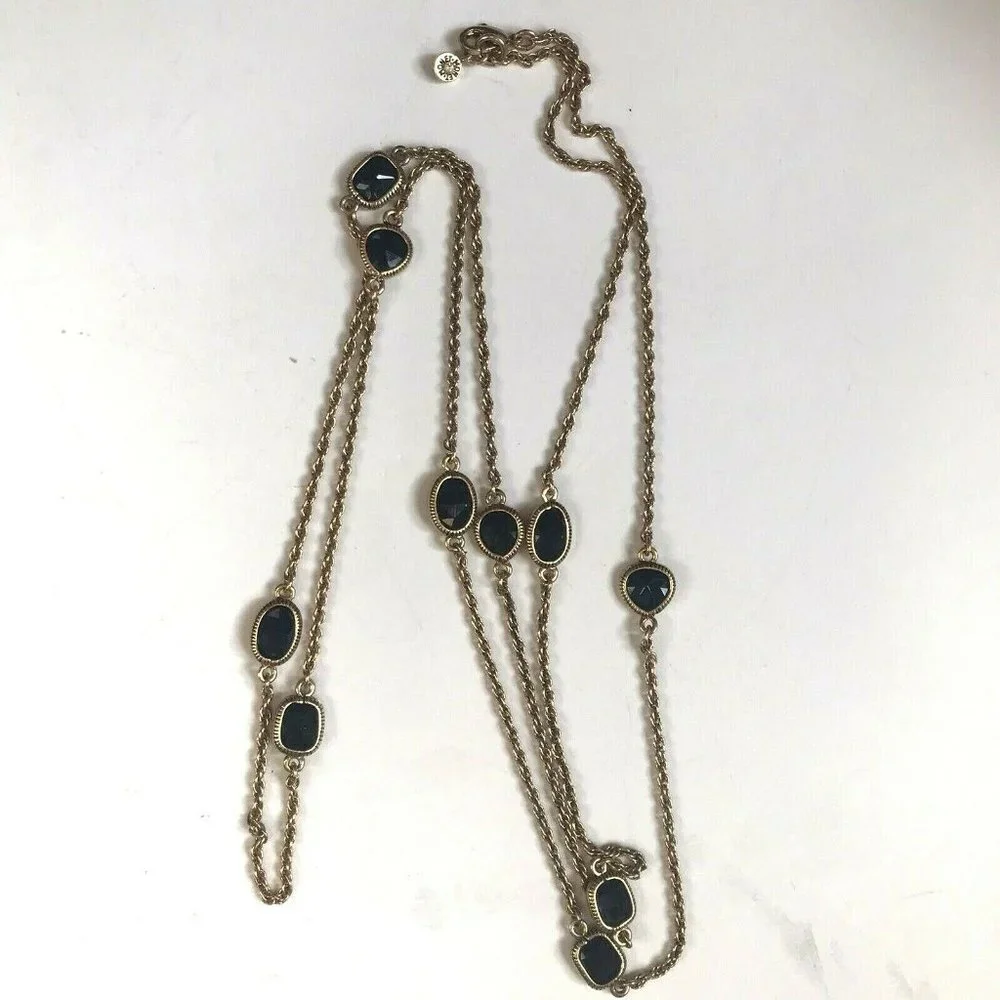 Monet necklace gold
